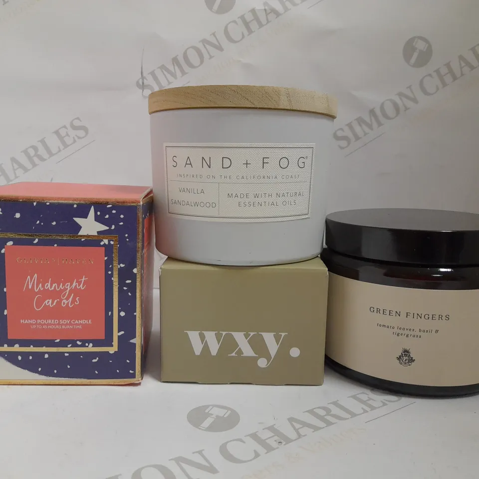 BOX OF APPROX 10 CANDLES IN ASSORTED SCENTS	