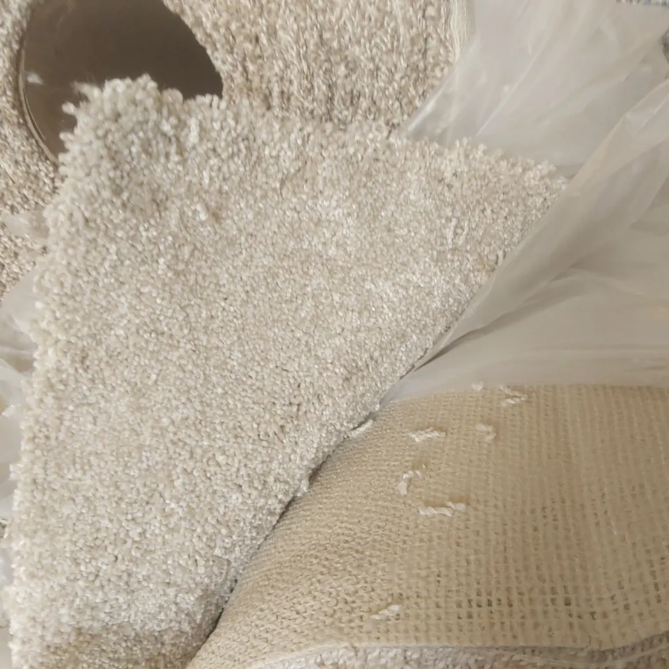 ROLL OF QUALITY FIRST IMPRESSIONS PEACEFUL CARPET - APPROXIMATELY 5.23 x 5m