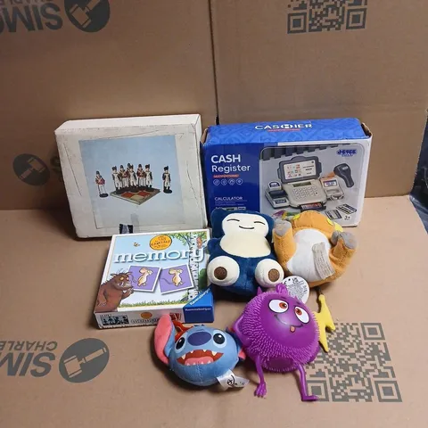 TOTE OF APPROXIMATELY 15 ASSORTED TOYS/RELATED ITEMS TO INCLUDE TOY SOLDIERS, CASH REGISTER TOY, POKEMON SOFT TOY, THE GRUFFALO MEMORY GAME, PUFFER MONSTER, DISNEY'S STITCH SOFT TOY CLIP ON ETC