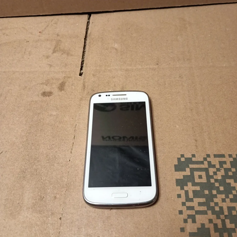  SAMSUNG SMART PHONE WHITE, MODEL UNSPECIFIED