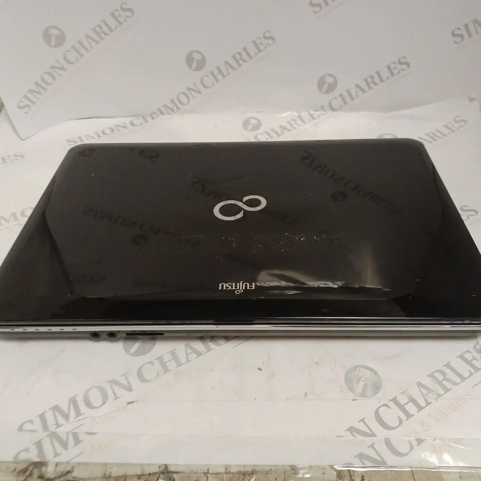 FUJITSU LIFEBOOK AH531 SERIES LAPTOP