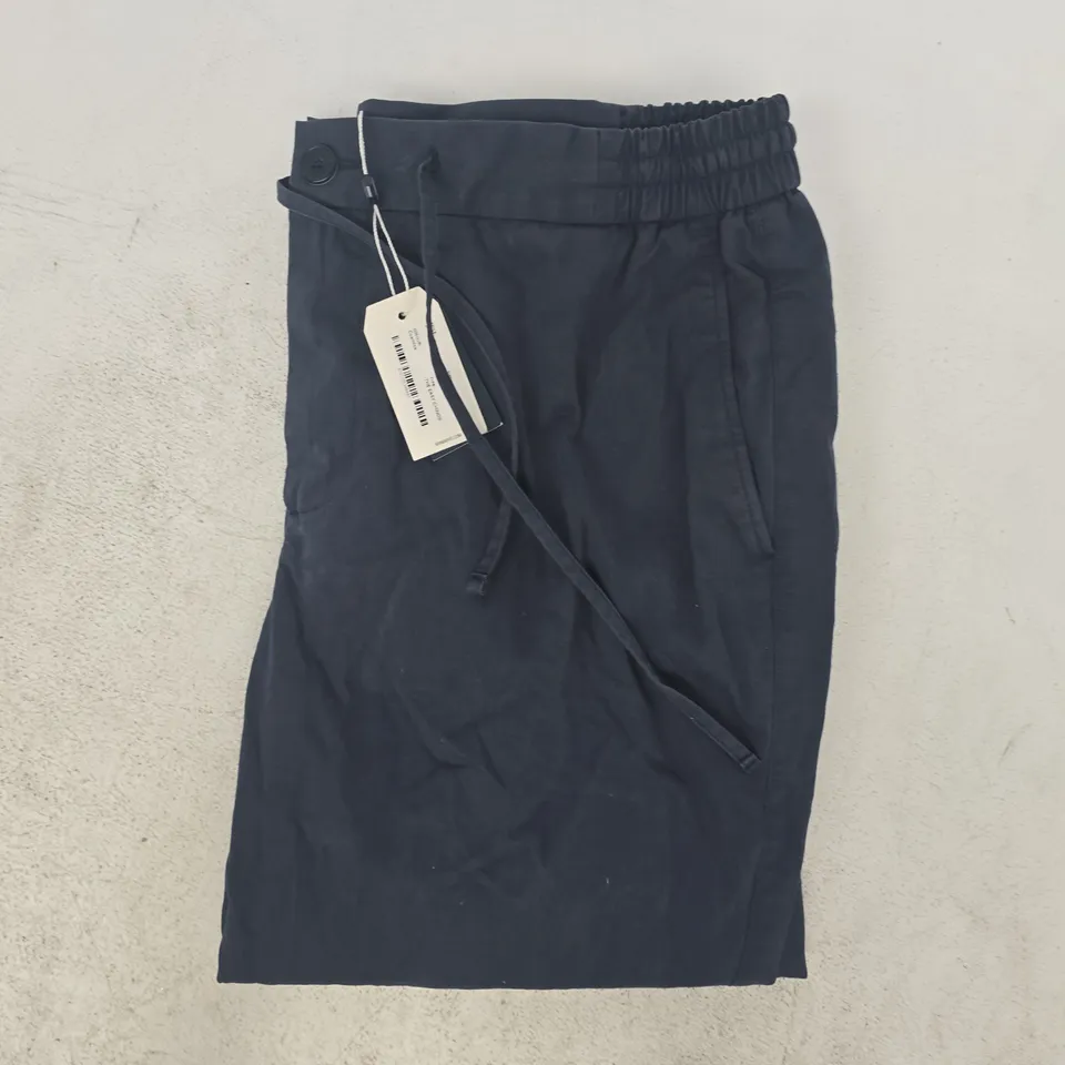 MR MARVIS THE EASY CHINOS IN COSMICS NAVY SIZE 34/32