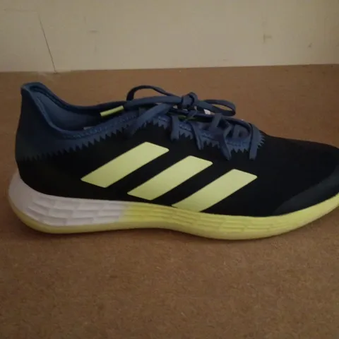 UNBOXED PAIR OF ADIDAS PRIMEBLUE ADIZERO TRAINERS IN BLUE/GREEN - UK 9.5