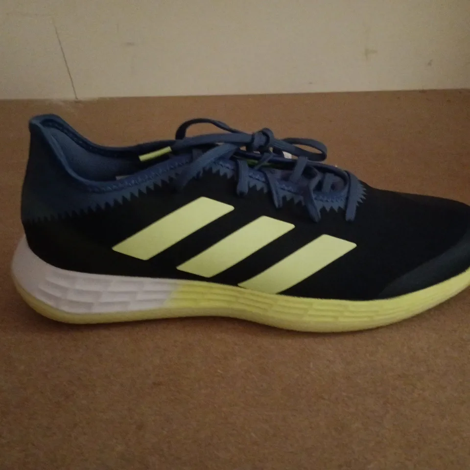 UNBOXED PAIR OF ADIDAS PRIMEBLUE ADIZERO TRAINERS IN BLUE/GREEN - UK 9.5
