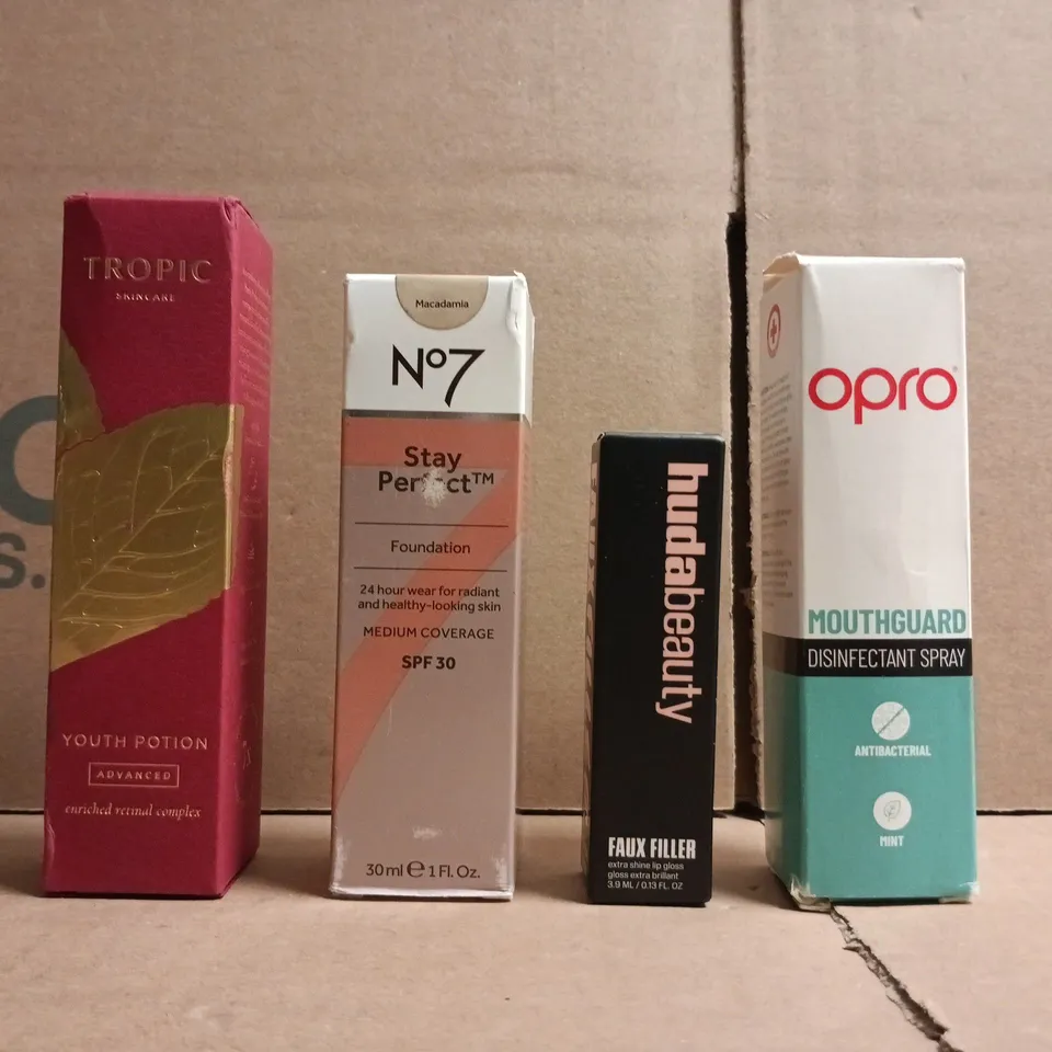 APPROXIMATELY 15 ASSORTED COSMETIC ITEMS TO INCLUDE TROPIC, OPRO, ETC - COLLECTION ONLY