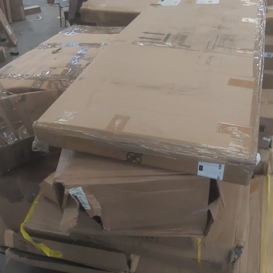 PALLET CONTAINING A LARGE QUANTITY OF ASSORTED FURNITURE PARTS ECT