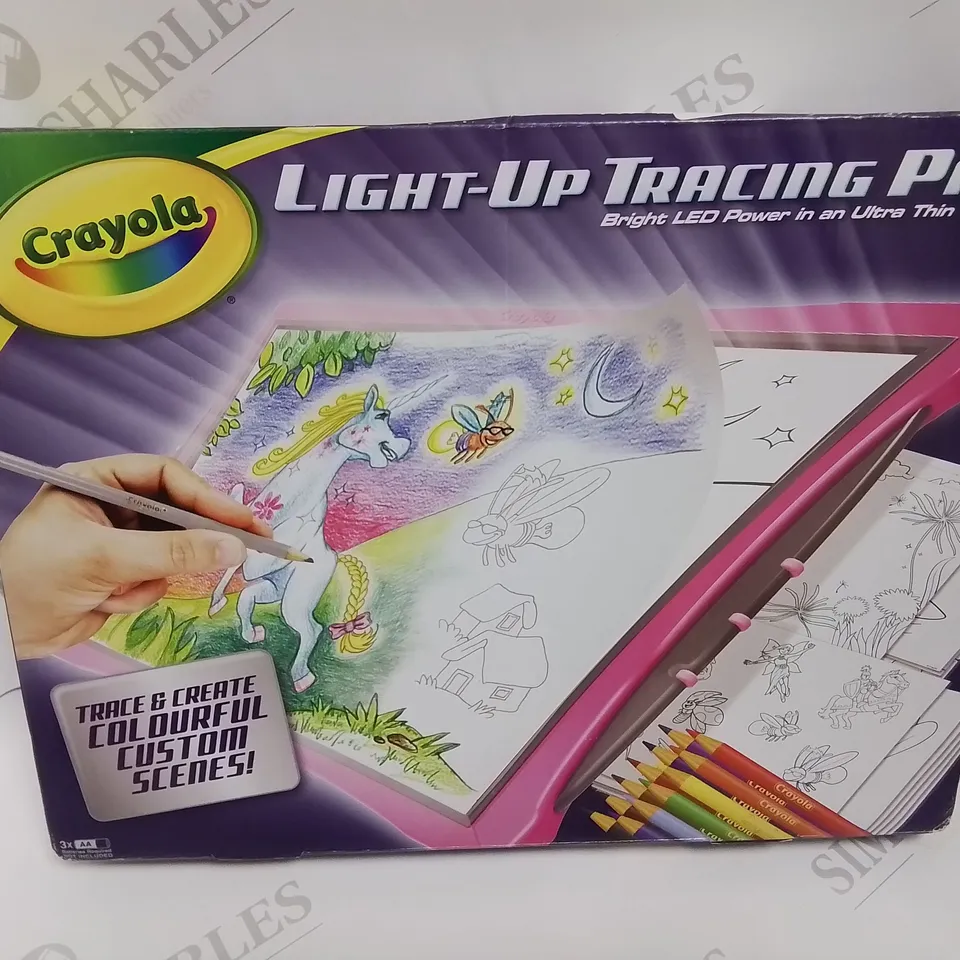 BOXED CRAYOLA LIGHT UP TRACING PAD ASSORTMENT  RRP £26.99