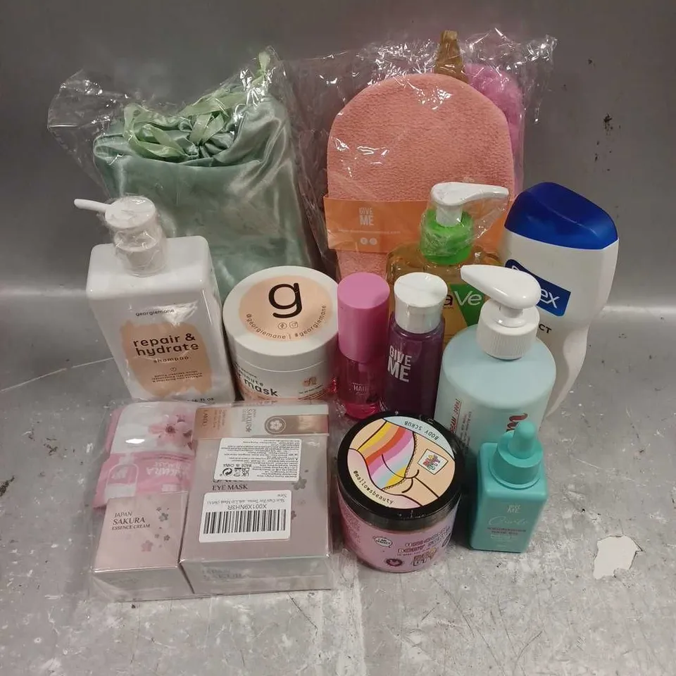 APPROXIMATELY 20 ASSORTED COSMETIC PRODUCTS INCLUDE - JAPAN SAKURA SKINCARE - GEORGIEMANE HAIR MASK - NURSEN CARING HAND CREAM - ETC