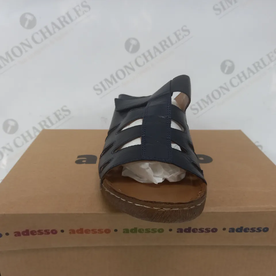 BOXED PAIR OF ADESSO FRANCES MULES IN NAVY UK SIZE 7