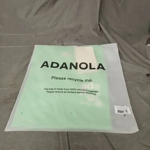 ADANOLA ACE SHORT SLEEVE OVERSIZED TSHIRT IN KIWI GREEN/MARSHMALLOW WHITE SIZE S