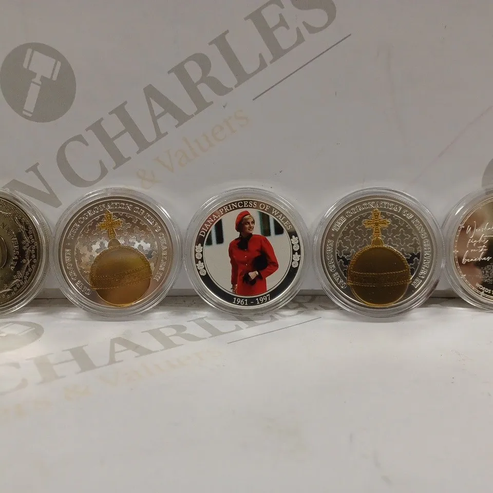 LOT TO CONTAIN APPROX. 8 X ASSORTED COMMEMORATIVE COINS/MEDALS. DESIGNS VARY