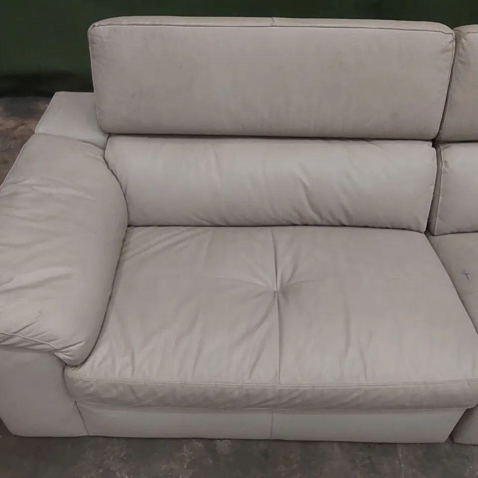DESIGNER 4 SEATER LEATHER UPHOLSTERED SOFA WITH ADJUSTABLE HEADREST