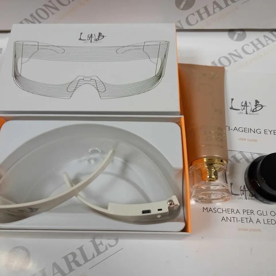 BOXED LAB LIFE + BEAUTY ANTI AGEING EYE MASK 