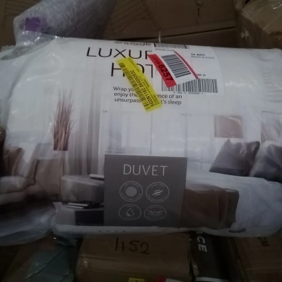 BAGGED SNUGGLEDOWN LUXURIOUS HOTEL 10.5 TOG DUVET 