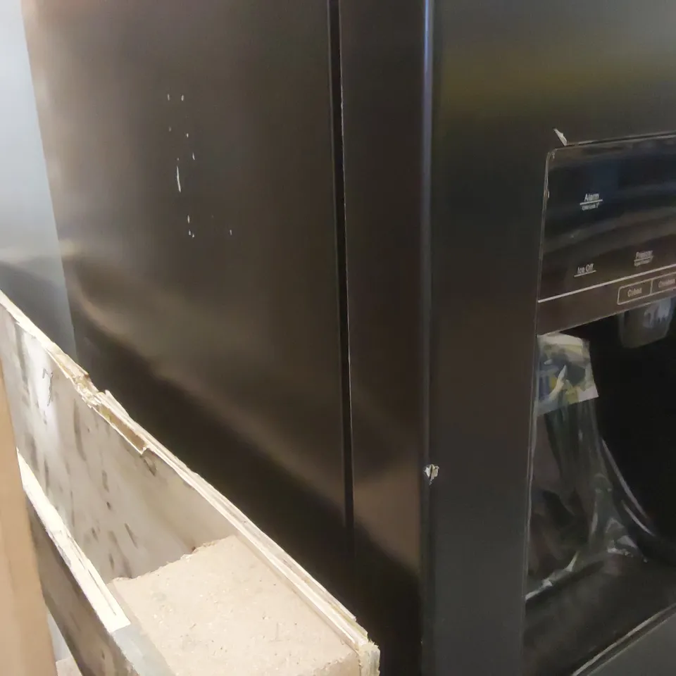 HISENSE SIDE BY SIDE FRIDGE FREEZER
