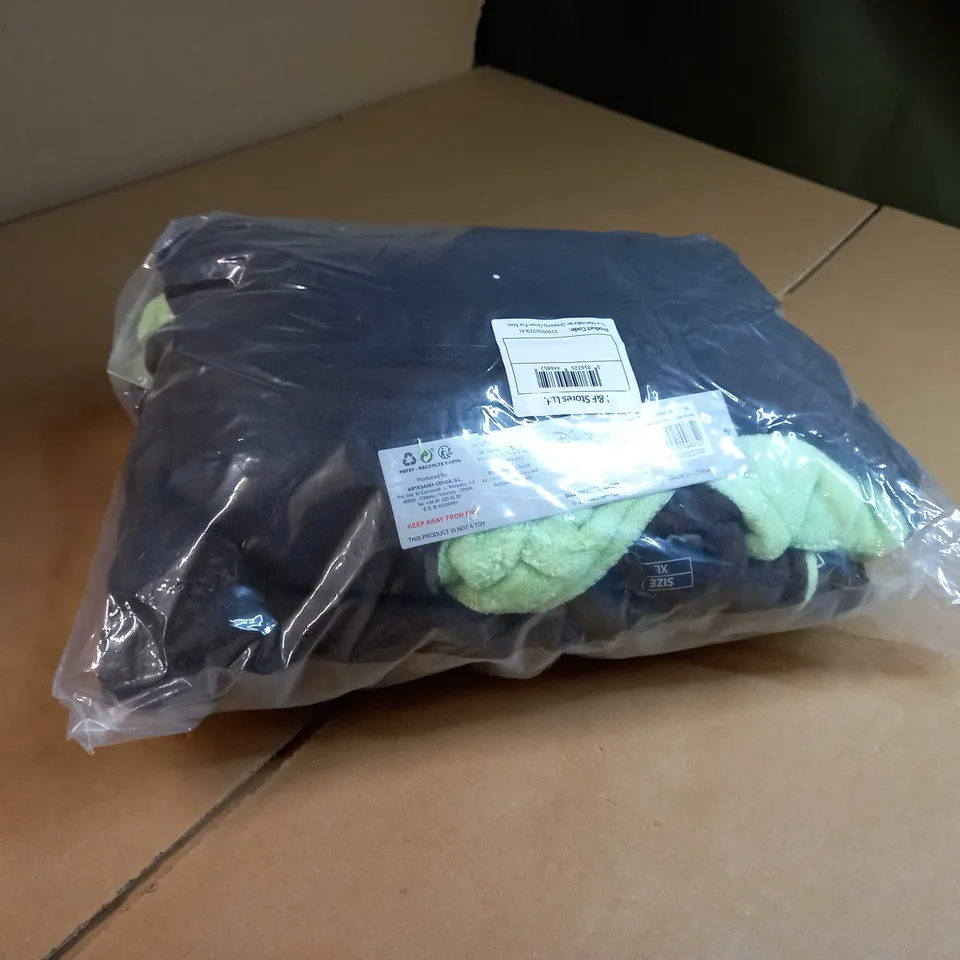 PACKAGED DISNEY MANDELORIAN MENS DRESSING GOWN - XL