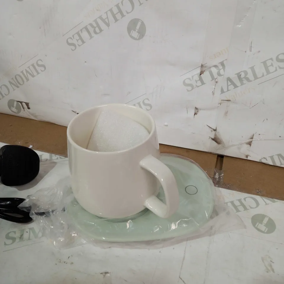 PLUG IN DRINK WARMER SET COLOUR: WHITE