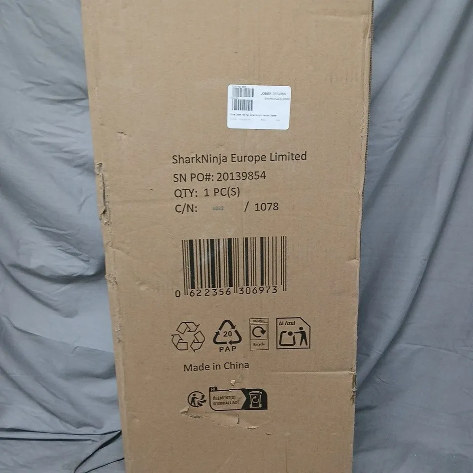 SHARK ANTI HAIR WRAP UPRIGHT VACUUM CLEANER