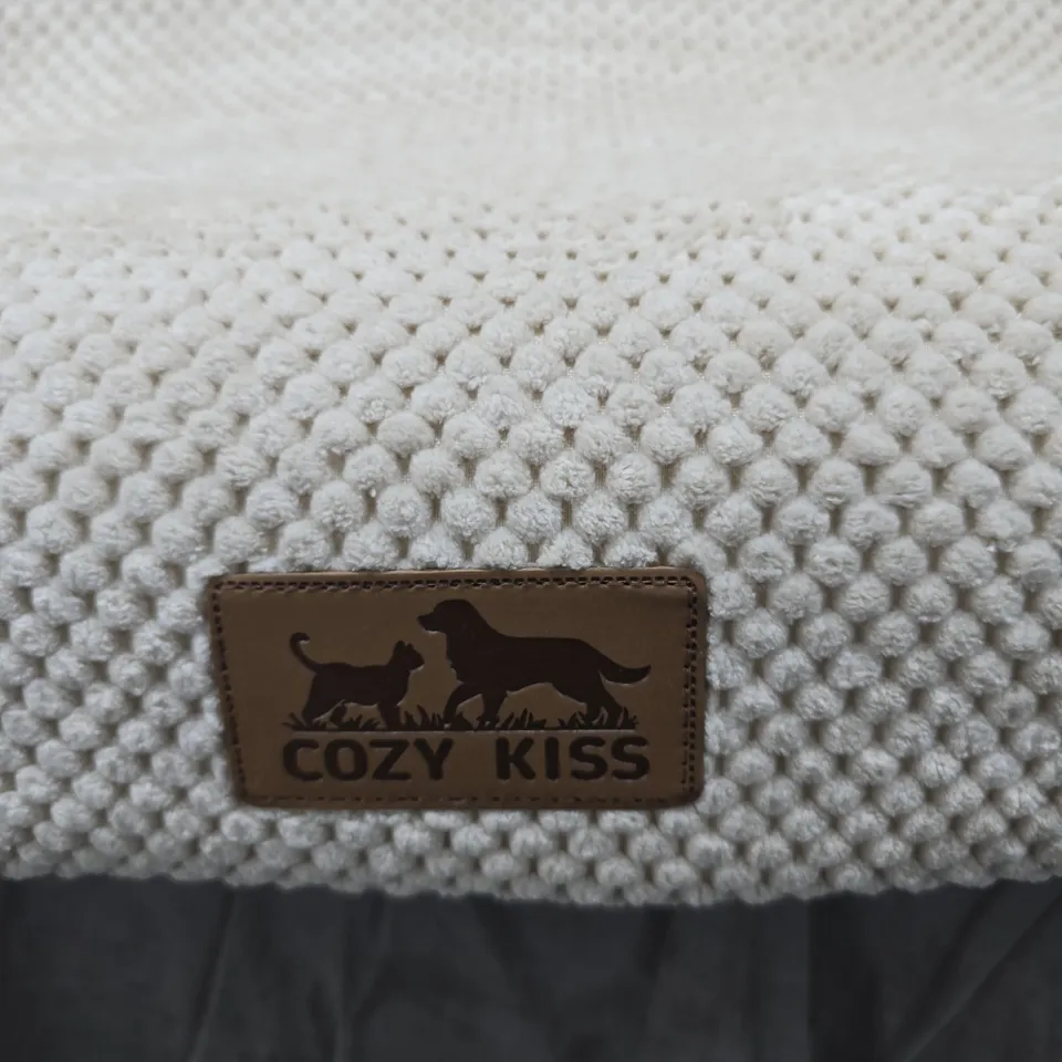 COZY KISS PET STAIRS – CREAM KNITTED TEXTURE