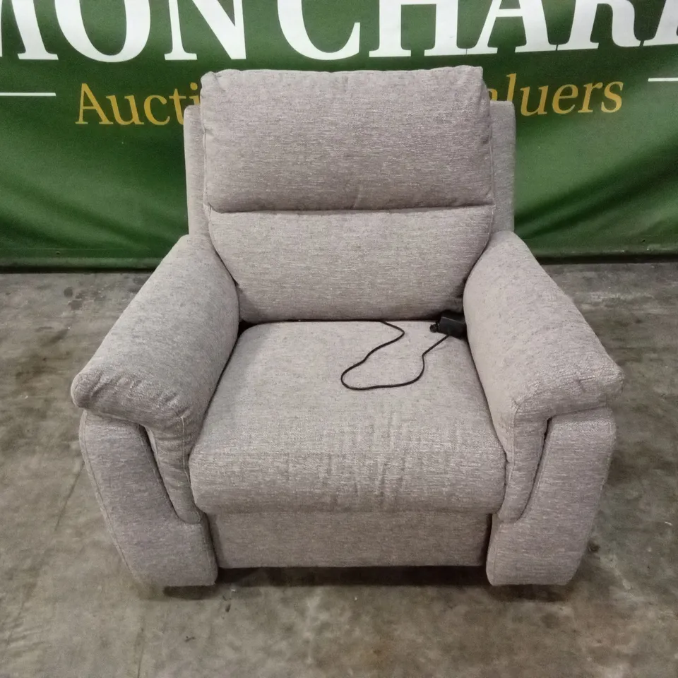 QUALITY DESIGNER ITALIAN MADE ELECTRIC RECLINER FABRIC ARMCHAIR