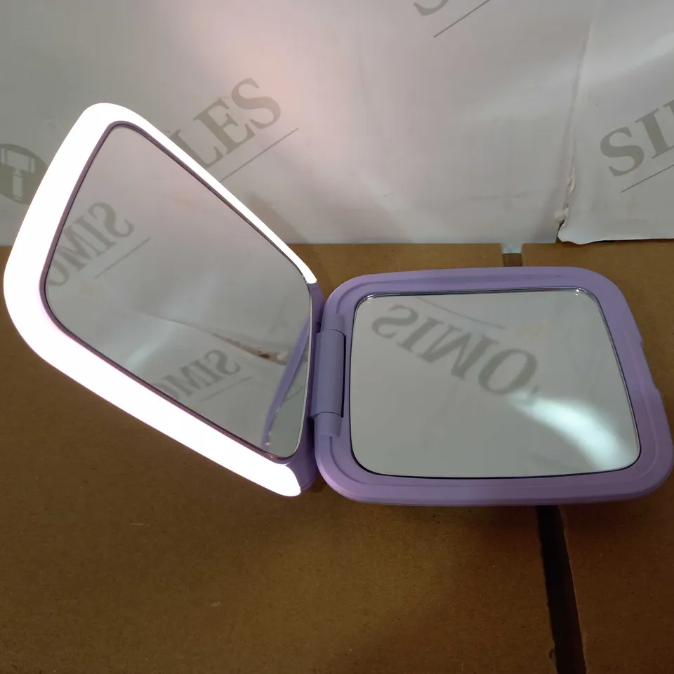 TILI DUAL MAGNIFICATION LED COMPACT MIRROR - LILAC
