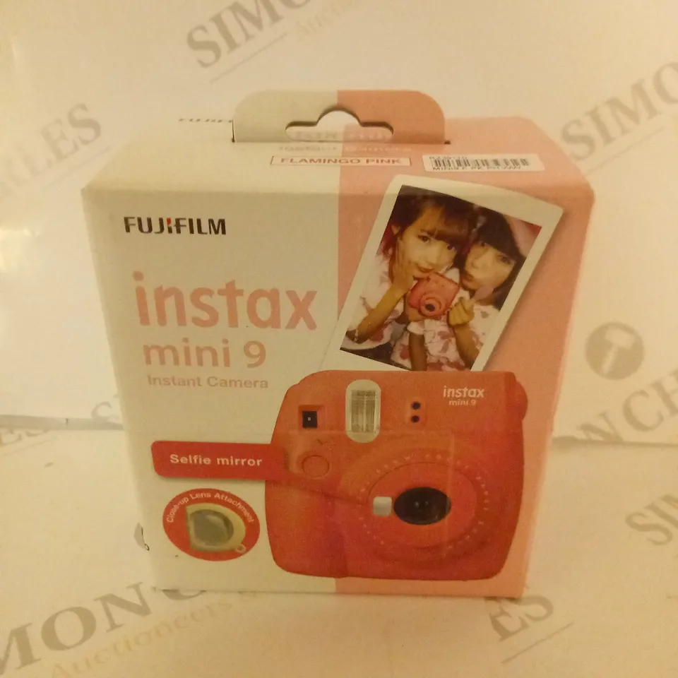 BRAND NEW BOXED FUJIFILM INSTAX MINI 9 INSTANT CAMERA 