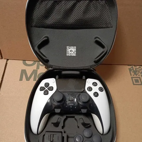 PLAYSTATION 5 DUALSENSE EDGE WIRELESS CONTROLLER WHITE