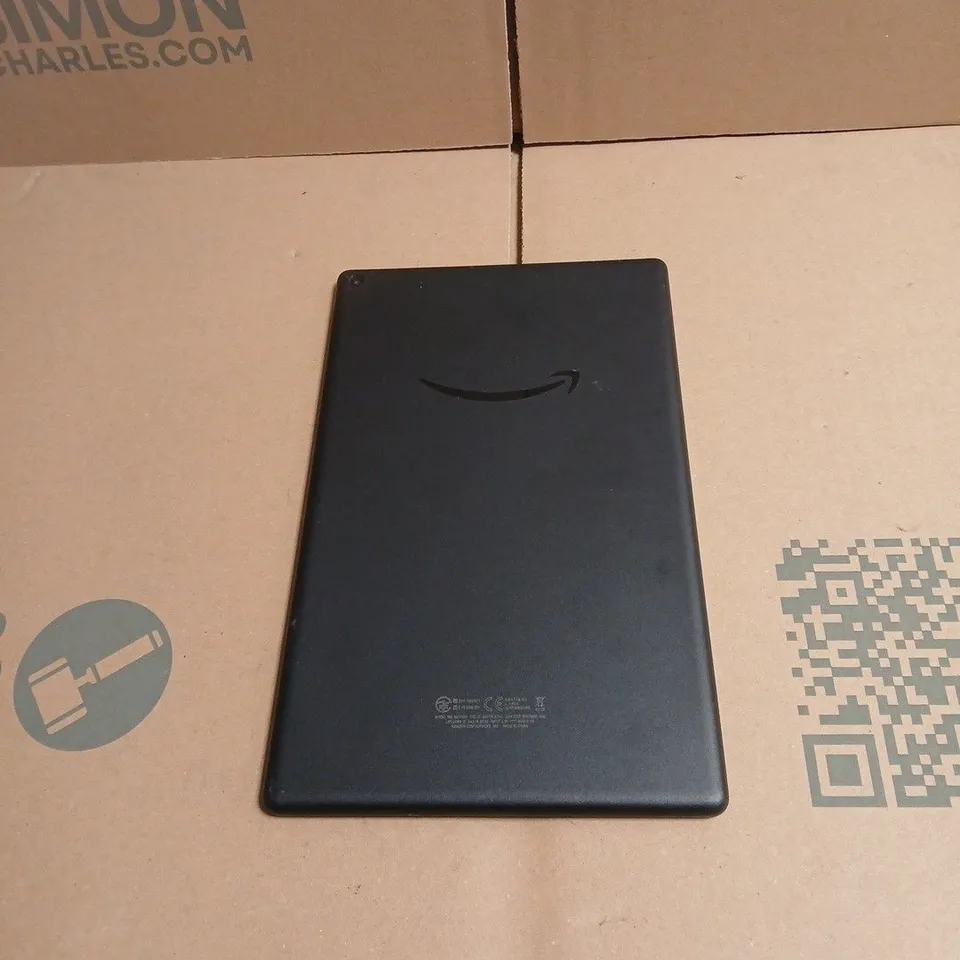 AMAZON FIRE HD 10 TABLET