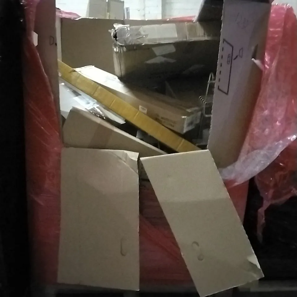 PALLET OF HOUSEHOLD ITEMS TO INCLUDE CUTLERY TRAY BLOCK LARGE, PICTURE FRAME,  ELECTRIC WEED SWEEPER AND OTHER ASSORTED ITEMS...