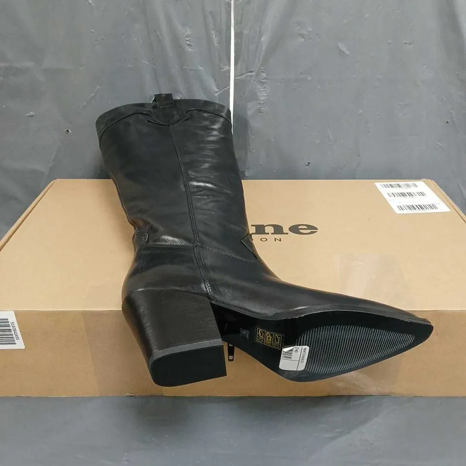 BOXED PAIR OF DUNE LONDON TENNESSEE LEATHER KNEE-HIGH WESTERN BOOT IN BLACK SIZE 7