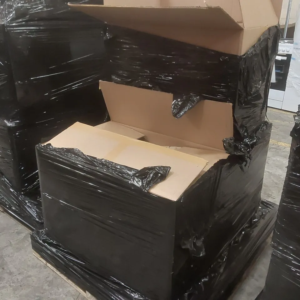 PALLET CONTAINING A VERY LARGE QUANTITY OF ASSORTED EASTER PRODUCTS