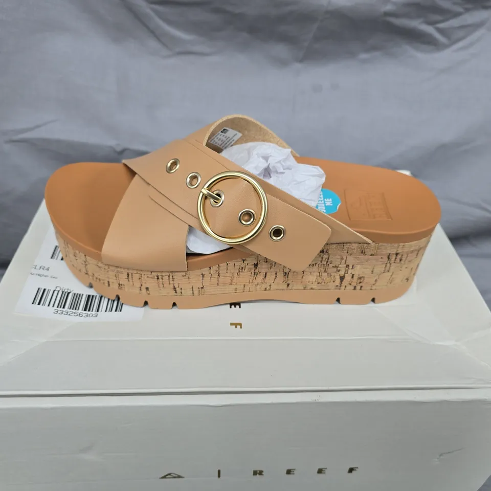 REEF VISTA HIGHER GIA SIZE 6 IN BROWN