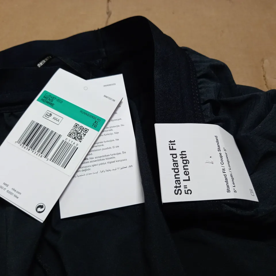 NIKE DRI-FIT BLACK SHORTS - XL