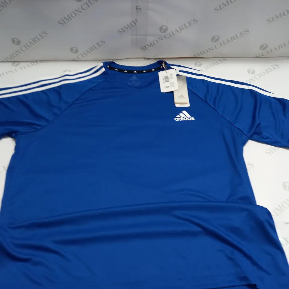 ADIDAS SERENO T-SHIRT IN BLUE - XL