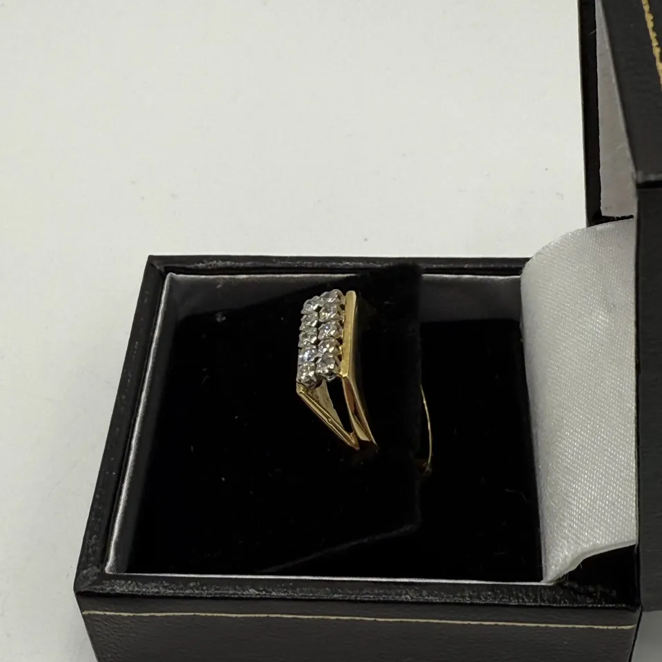 18CT YELLOW GOLD TWO ROW RING SET WITH NATURAL DIAMONDS