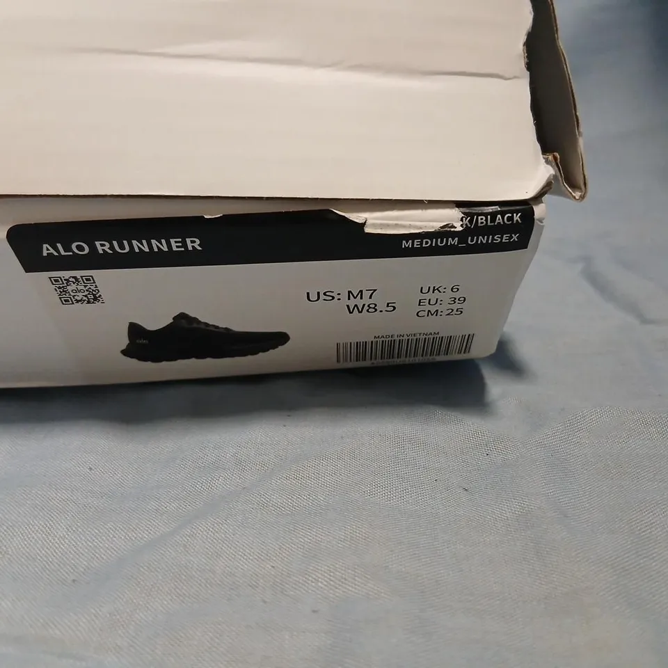 ALO RUNNER MEN'S RUNNING SHOES – BLACK, UK 6 (US M7)