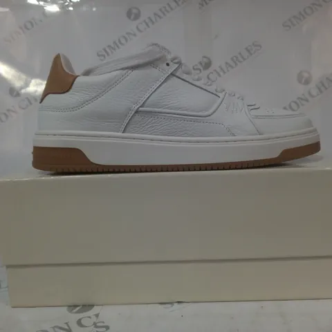 BOXED PAIR OF REPRESENT SHOES IN WHITE/TAN UK SIZE 7.5