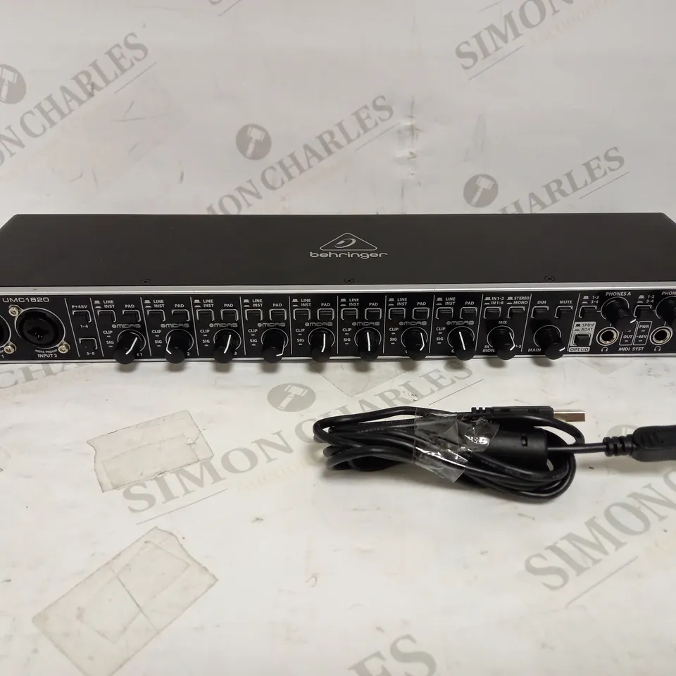 BEHRINGER U-PHORIA UMC1820 AUDIO INTERFACE