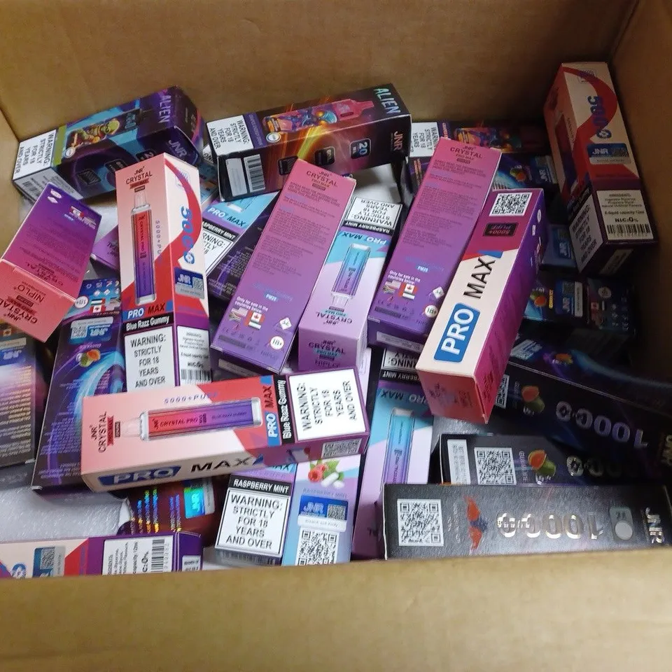 BOX OF APPROXIMATELY 20 ASSORTED 0% NICOTINE ECIGS TO INCLUDE GUAVA ICE, BLUE RAZZ GUMMY, RASBERRY MIND ETC