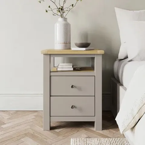 BOXED OLNEY WIDE 2 DRAWER BEDSIDE TABLE - STONE (1 BOX)