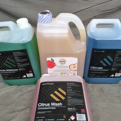 APPROXIMATELY 4 ASSORTED HOUSEHOLD LIQUID PRODUCTS TO INCLUDE ALL-PURPOSE CLEANER & CIDER VINEGAR 
