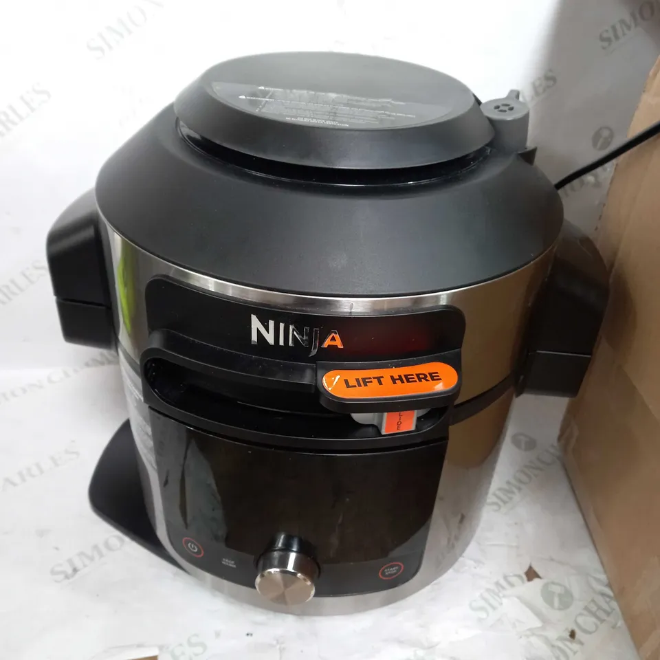 NINJA FOODI SMARTLID 7.5L MULTI COOKER & AIR FRYER