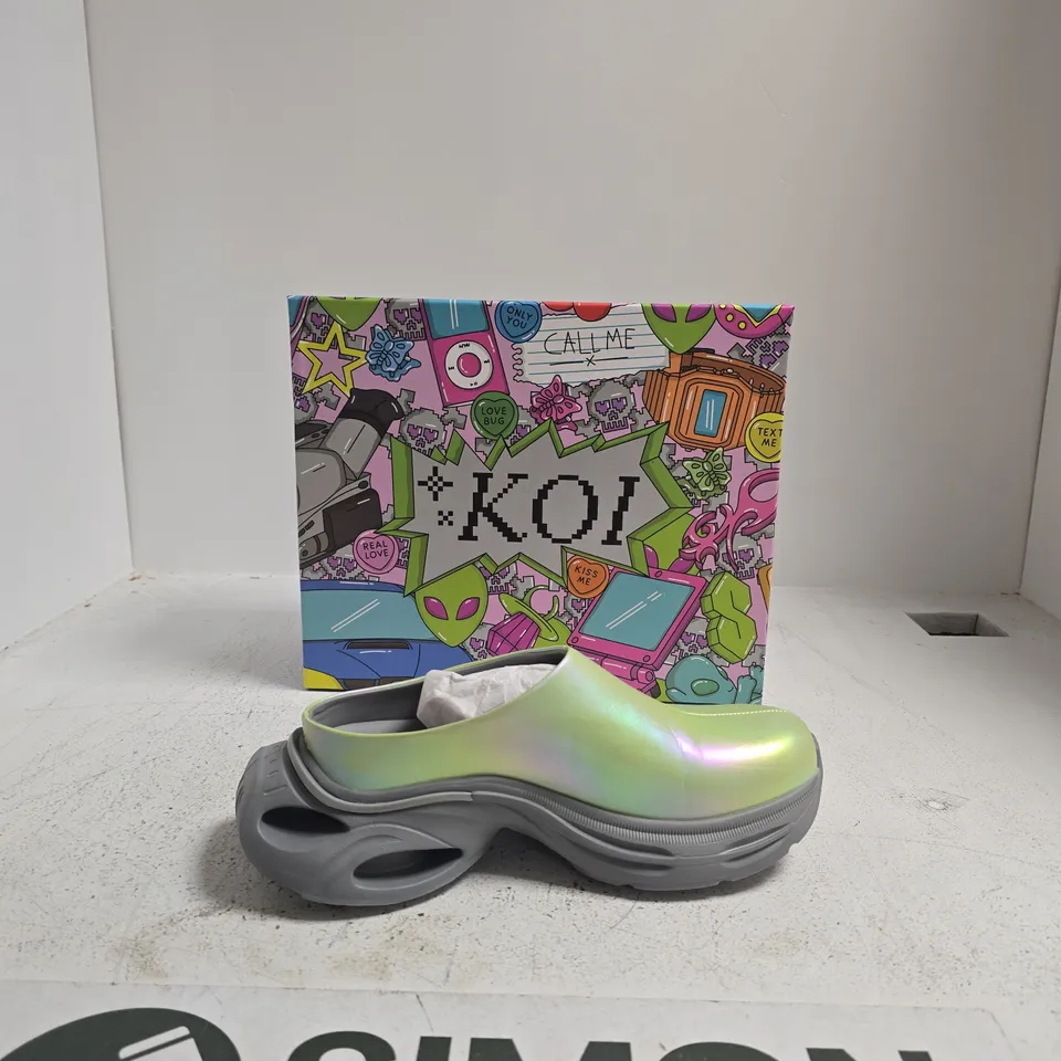 KOI LIME WAVES CHUNKY SLIP-ON SHOES – UK6 – LIGHT GREEN