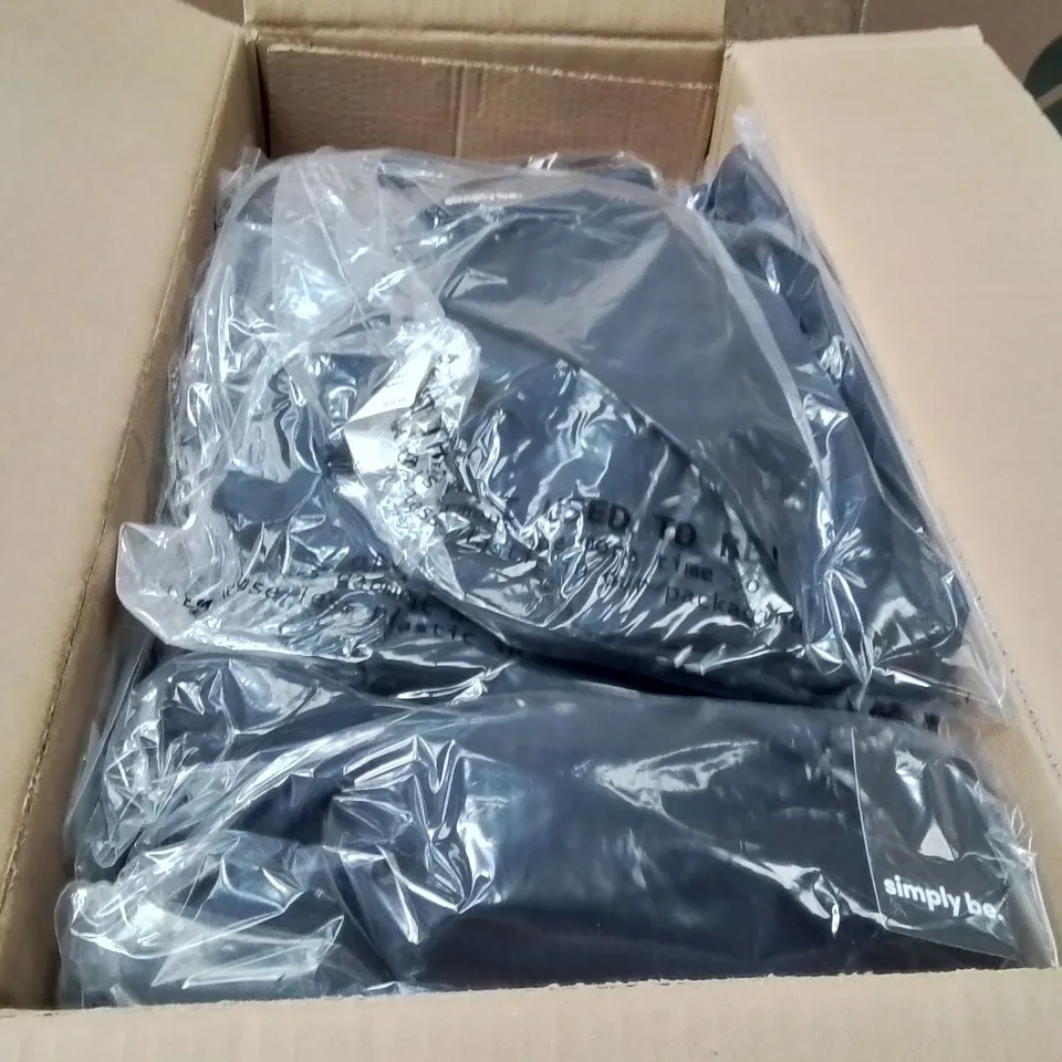 BOXED BRAND NEW APPROXIMATELY 25 SIMPLY BE ACTIVE VEST NAVY SIZE 18