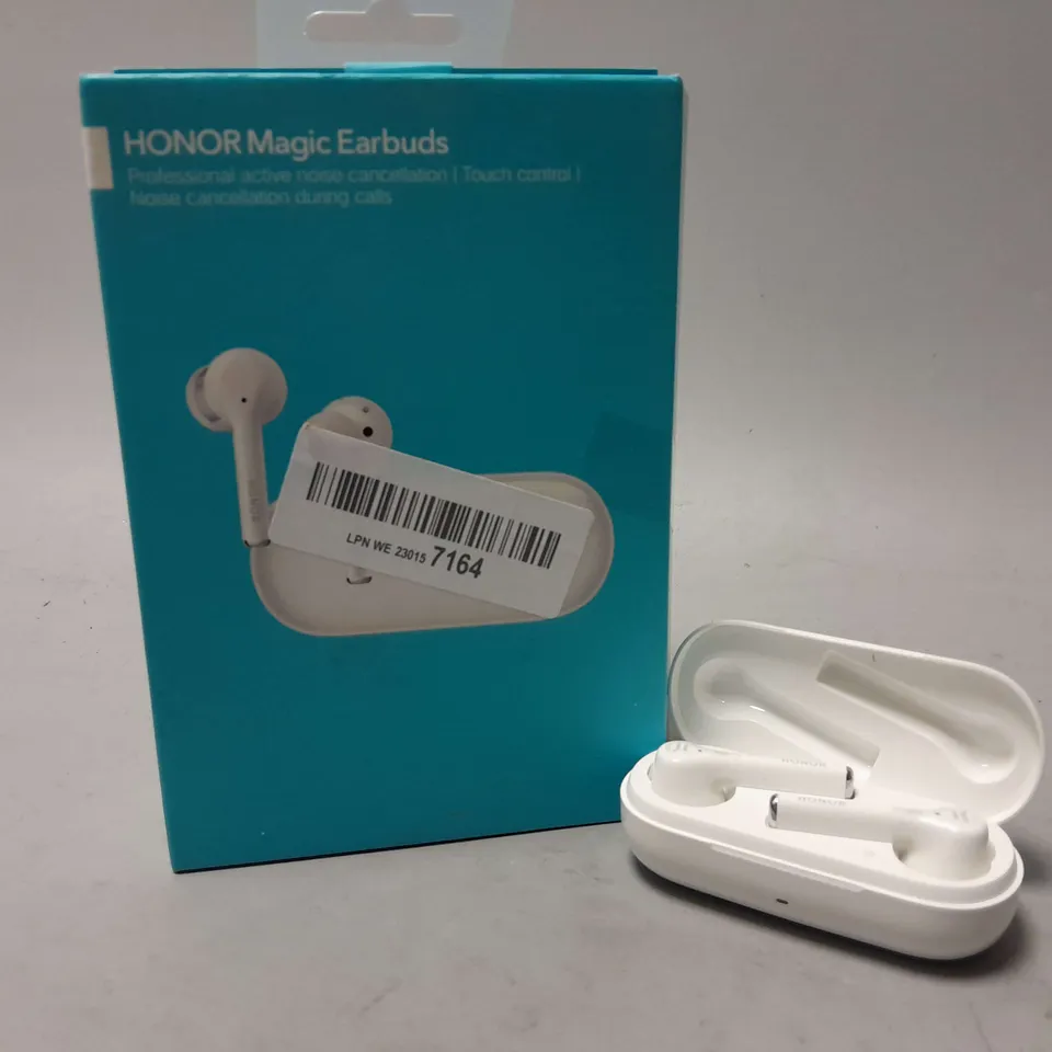 BOXED HONOR MAGIC EATBUDS IN WHITE