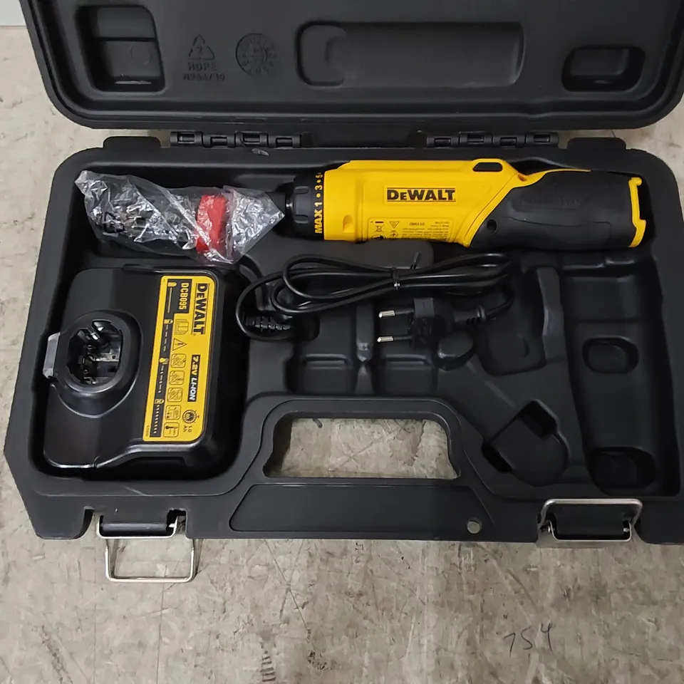 DEWALT MOTION ACTIVATED SCREWDRIVER WITH CARRY CASE - MODEL: DCF680
