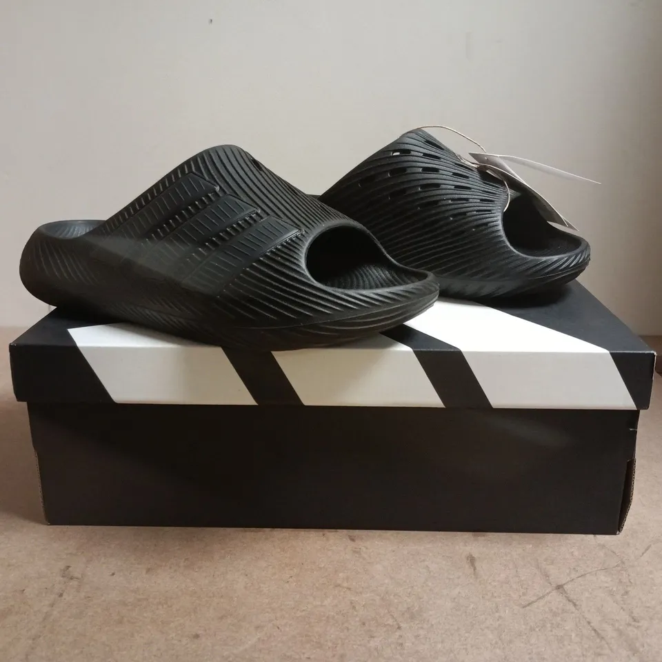 BOXED PAIR OF ADIDAS PURECHILL SLIDES IN BLACK SIZE UK 11