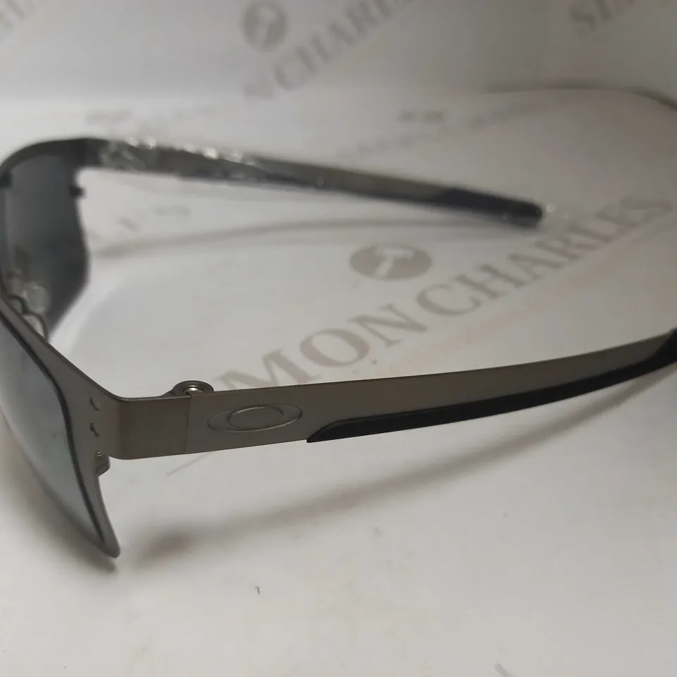 OAKLEY HOLBROOK TI SATIN CHROME SQUARE SUNGLASSES RRP £213