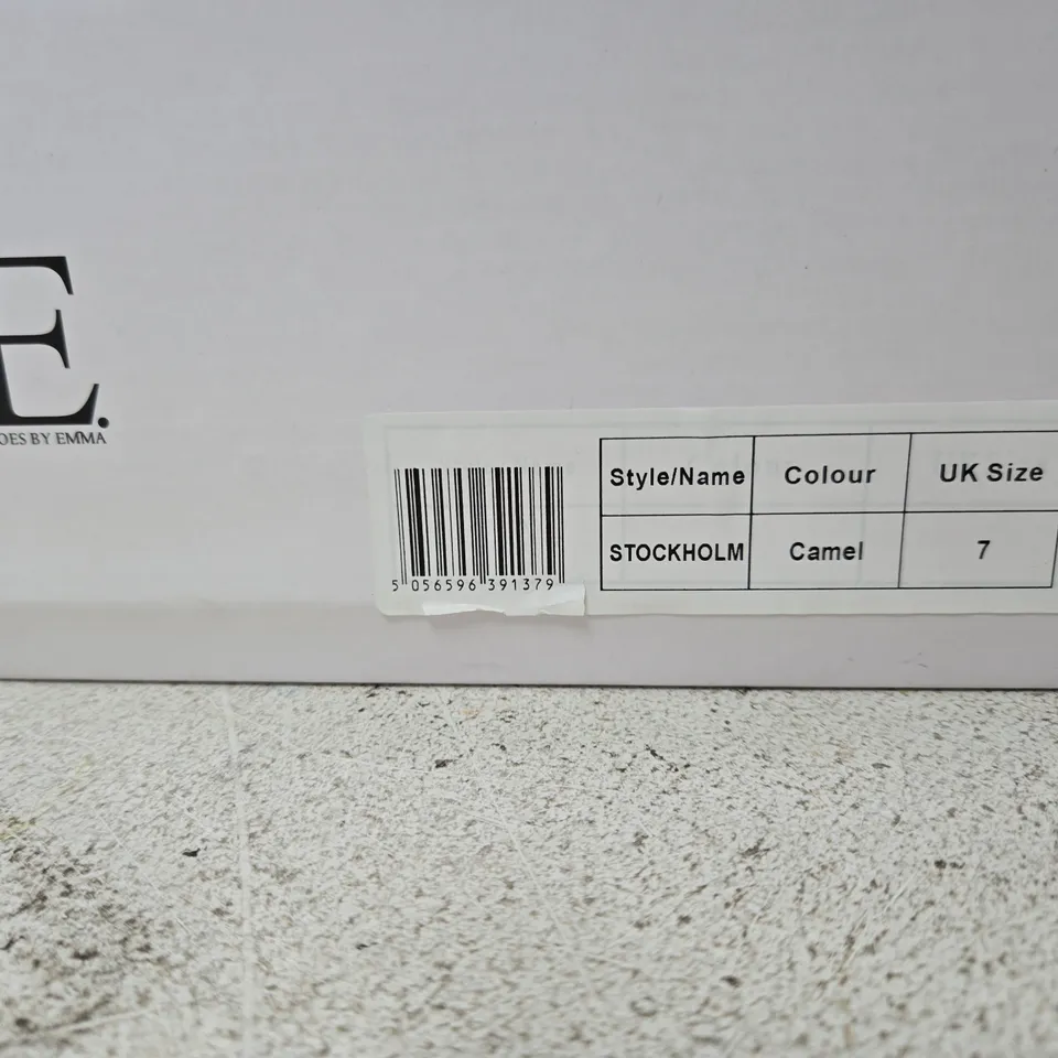 E. SHOES BY EMMA STOCKHOLM CAMEL BOOTS – UK SIZE 7