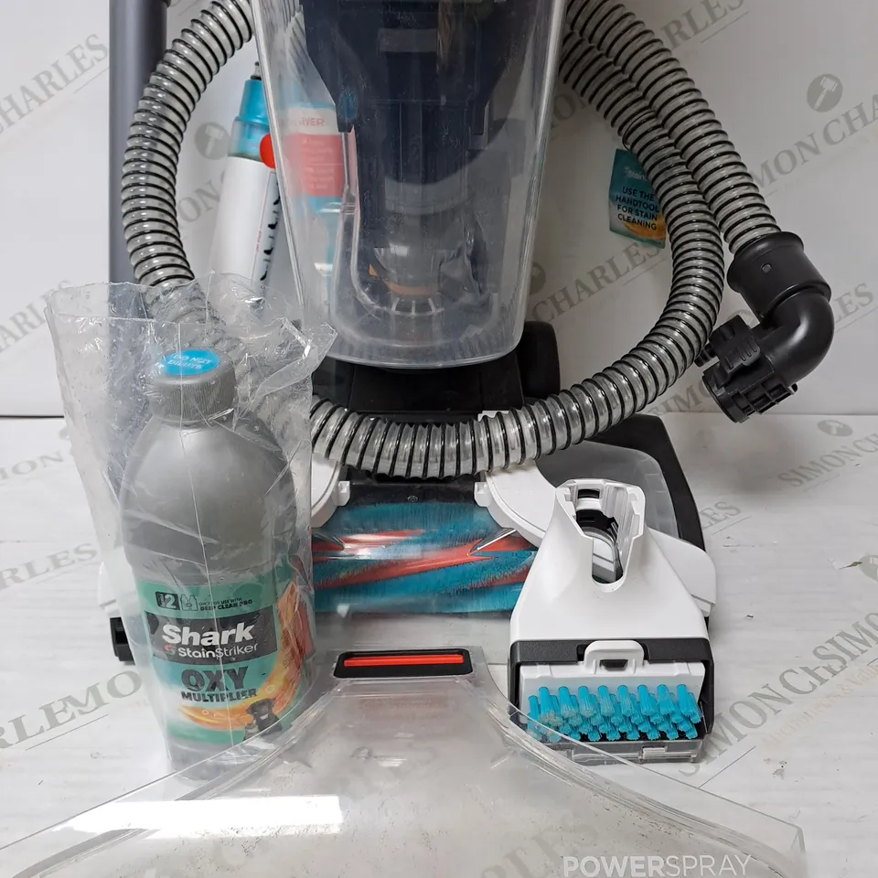 SHARK CARPET XPERT DEEP CARPET CLEANER & BUILT IN STAIN STRIKER EX200UK - COLLECTION ONLY